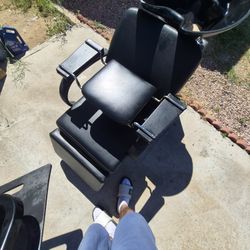 Salon / Barber Chair