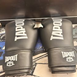 Tap out boxing gloves