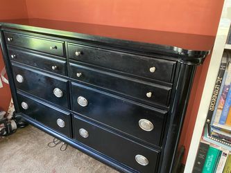Black Wood Dresser