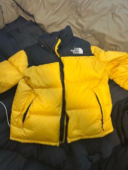 Northface yellow puffer 700