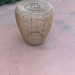 Pvc Woven Wicker Style Stand