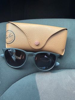 Ray-Ban