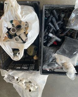 Lote Grande de Conexiones y Accesorios de Riego/PVC – Válvulas, Adaptadores y Temporizadores