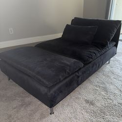 Modern Black Velvet Chaise Lounge / Daybed Sofa