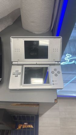 Silver Nintendo DS light