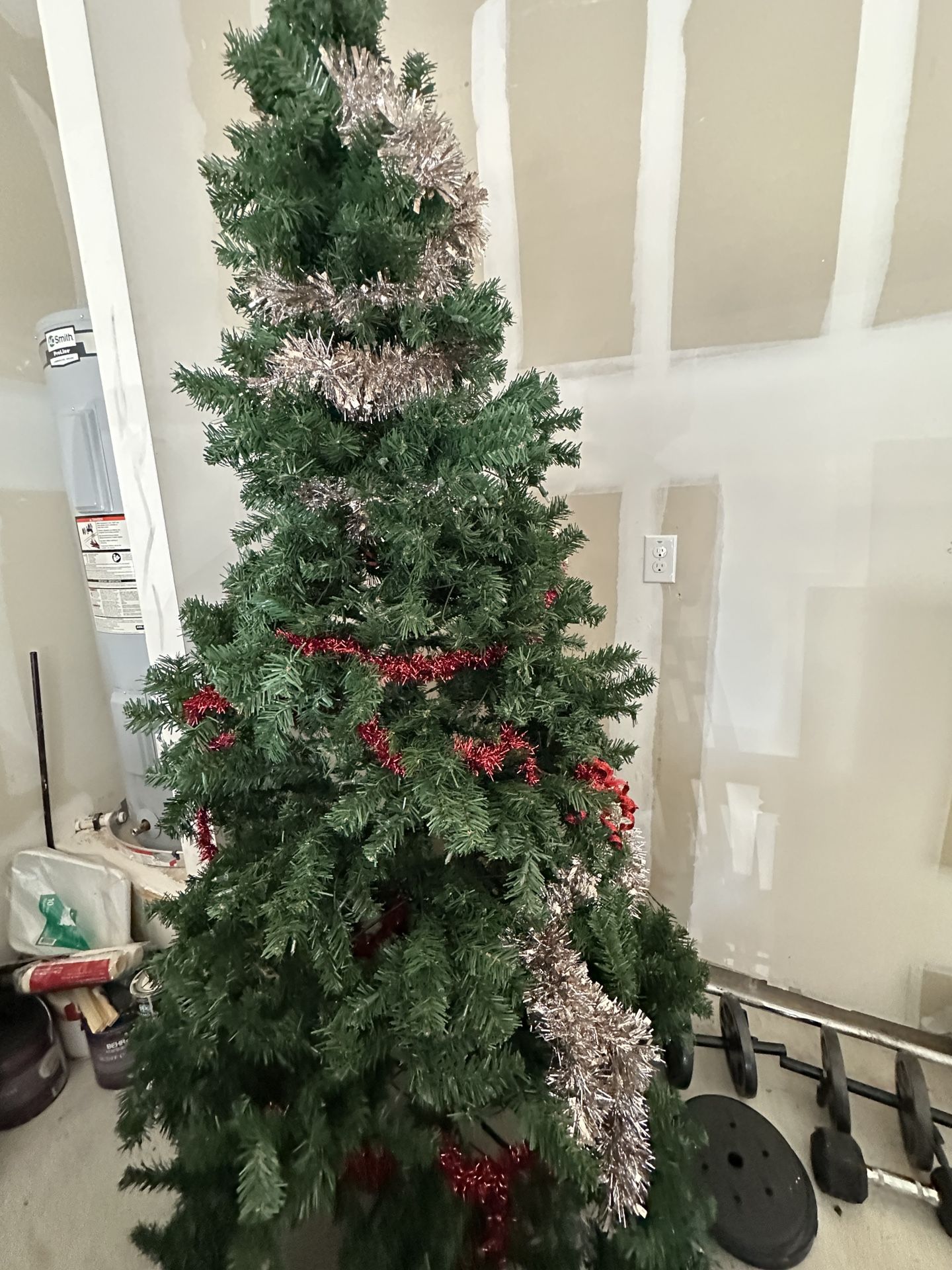 Christmas Tree & Decor