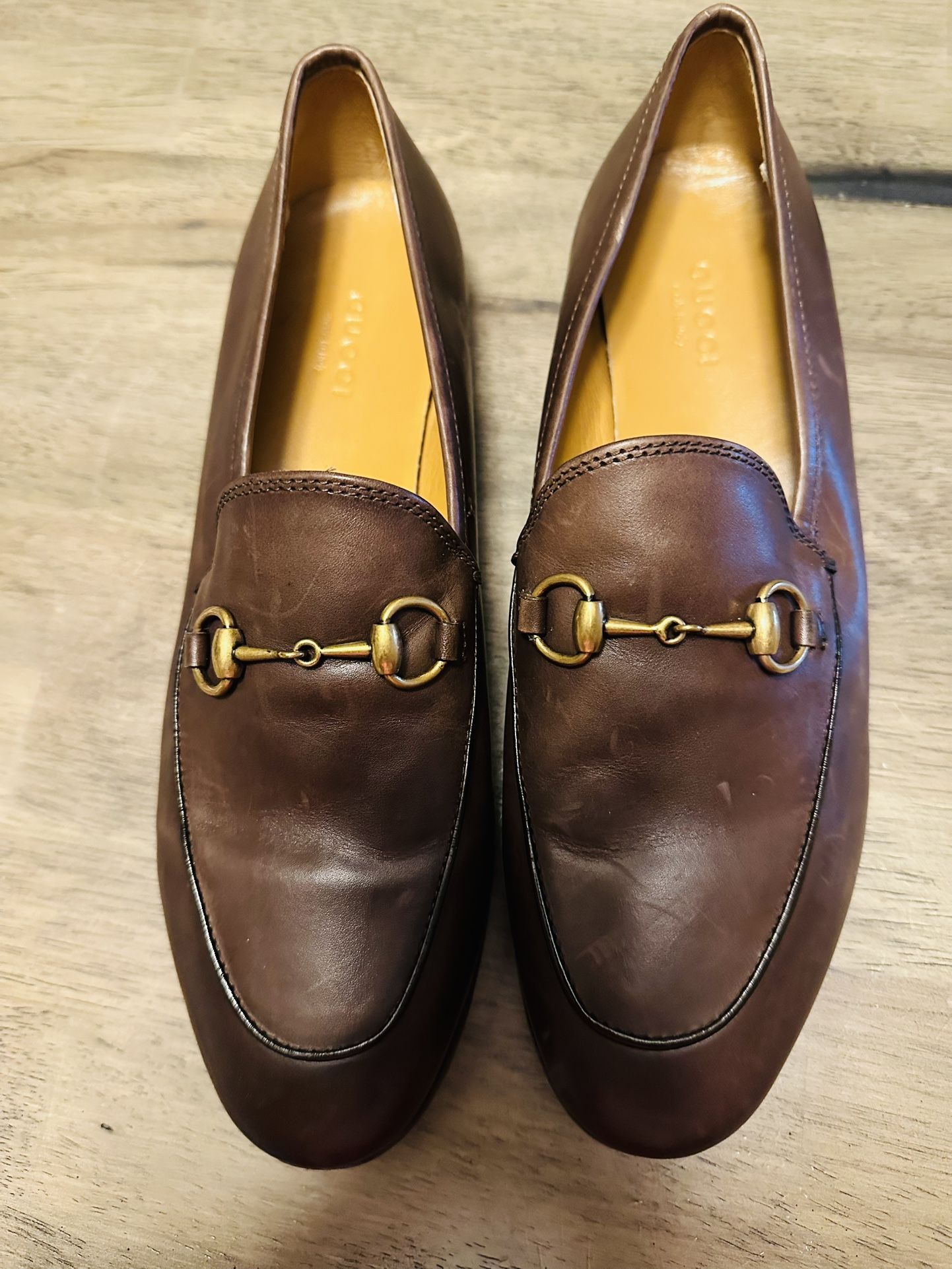 GUCCI SHOES SIZE 71/2 BEAUTIFUL ORIGINALLY PERFECT CONDITION LIKE NEW REGULAR PRICE $1050