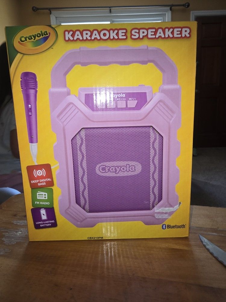 🆕️Bluetooth Crayola Karaoke Speaker And Mic