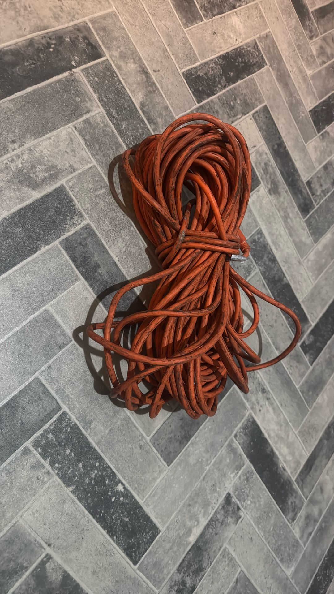 100 Ft Extension Cord