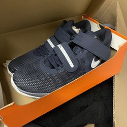 Nike Aire Precision 2 Fly ease Size 13 