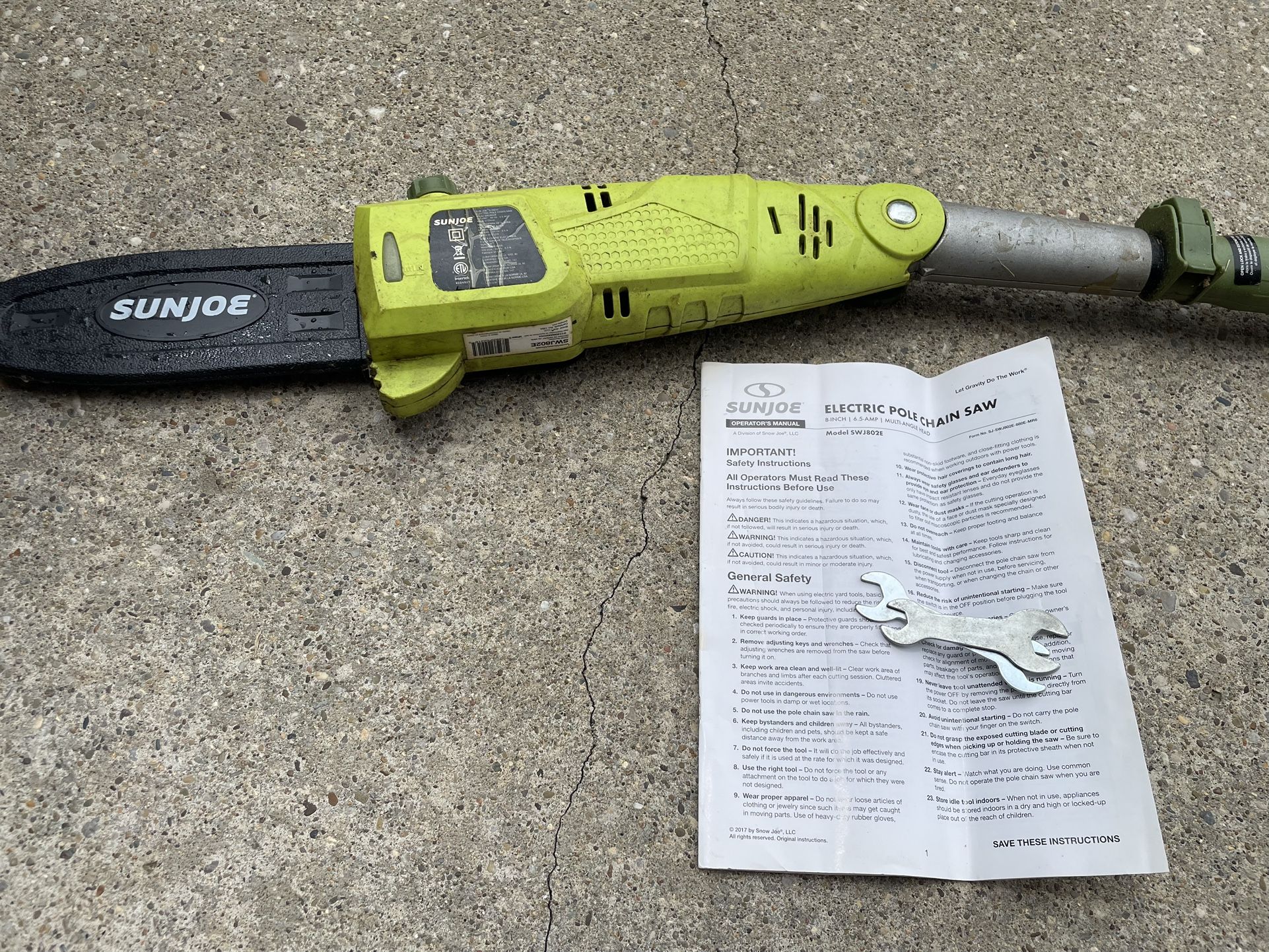 Sun Joe 8-inch 6.5-Amp Multi-Angle Electric Pole Chain Saw SWJ802E