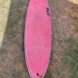 INT 7’ Surfboard