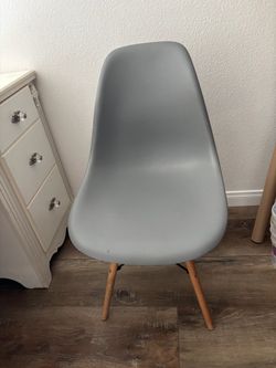 White desk