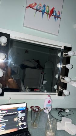 Lights mirror