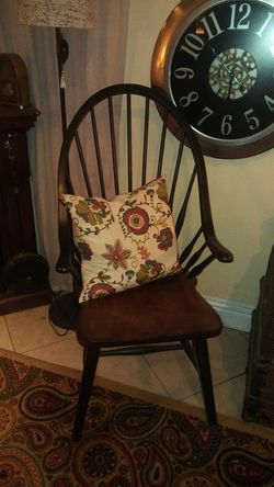Windsor high back arm chair