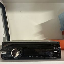 Sony Car Radio With Disc Player And MP3 Player With Different Audio Settings And Features