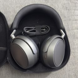 Sennheiser MOMENTUM 4