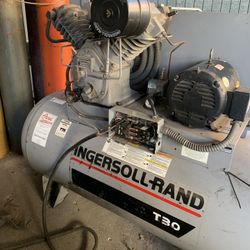 IngersollRand Compresor T30 Semi Nuevo Perfectas Condisiones