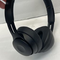 Beats Solo Pro Wireless Over-Ear Bluetooth Headphones Black A1881