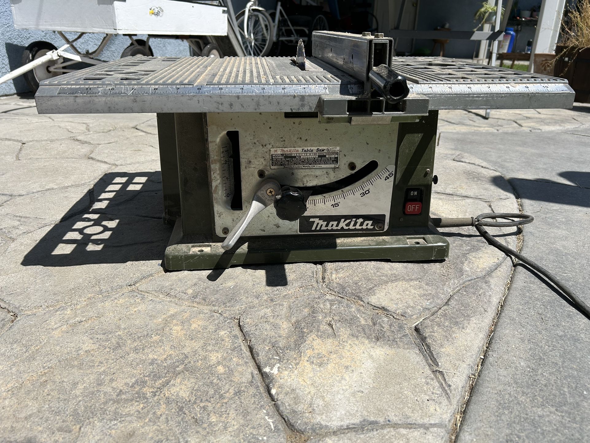 Makita Table Saw