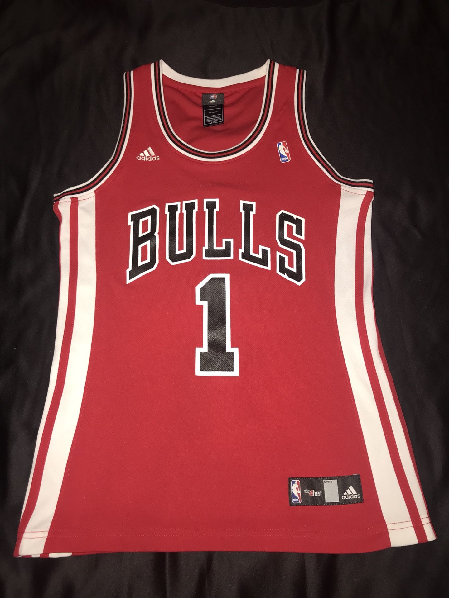 Women’s Derrick Rose Jersey (S)