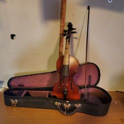 Vintage Jackson-Guldan Violin Co. Antonius Stradivarius Cremonenfis Faciebat Anno 17 violin.