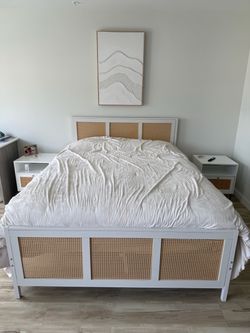 Garvee Queen Rattan Bed Frame with Headboard, White Boho Cane Platform Bed Frame with Strong Metal Slat, Noise Free, No Box Spring Needed, White × 1 i