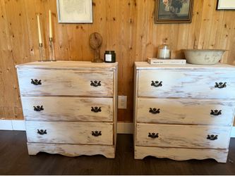 Dressers/nightstands