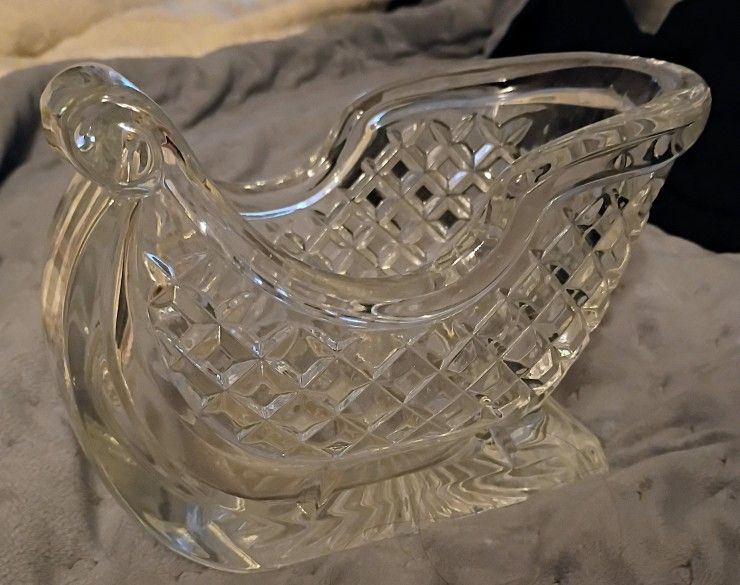Vintage https://offerup.com/redirect/?o=U3QuR2Vvcmdl Lead Crystal Christmas Sleigh