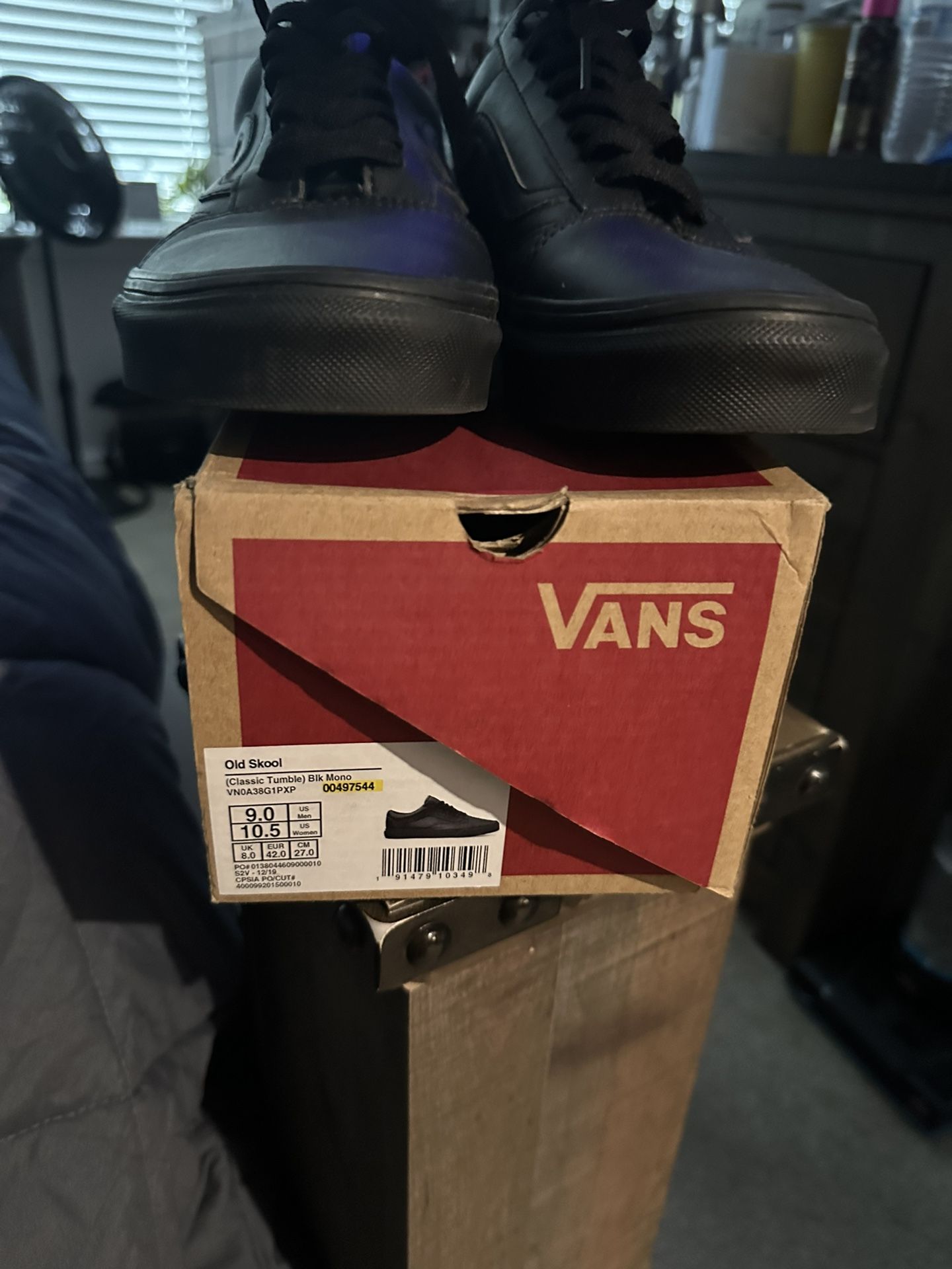 Old School Black Leather Vans Size 9