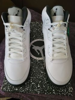 Jordan 5 white metallic size 10 (NO TRADES PRICE IS FIRM)