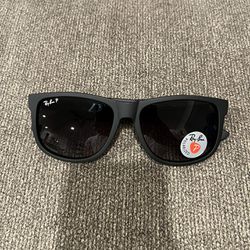 Ray-Ban Justin Matte Black Polarized  Gradient Len 54mm Sunglasses RB4165 622/T3