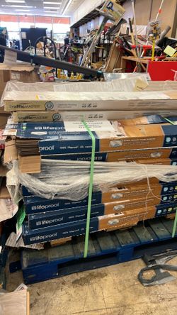 Hybrid flooring/Laminate/Vinyl Lifeproof Villa Rica Oak 9.44 in W x 47.64 in L Waterproof Hybrid Resilient