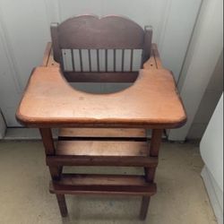 Doll chair