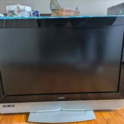 Vizio TV 31"
