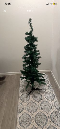4ft artificial Christmas tree