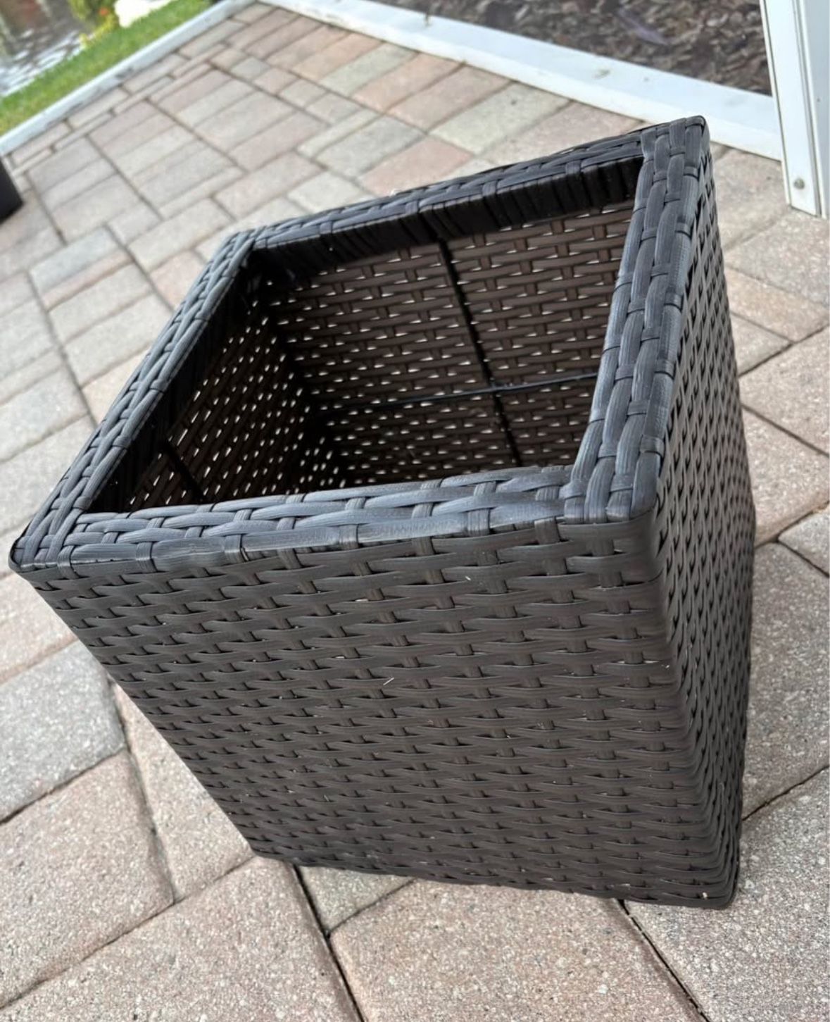 Outdoor Rattan Cube Planter NEW