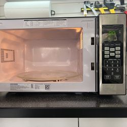 Stainless Steel Black and Decker Microwave