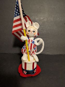 Annalee Patriotic White Mouse Figure American Flag Patriotic Top Hat 2010