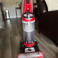 Bissell Vacuum Cleaner/Aspirateur Model 2492
