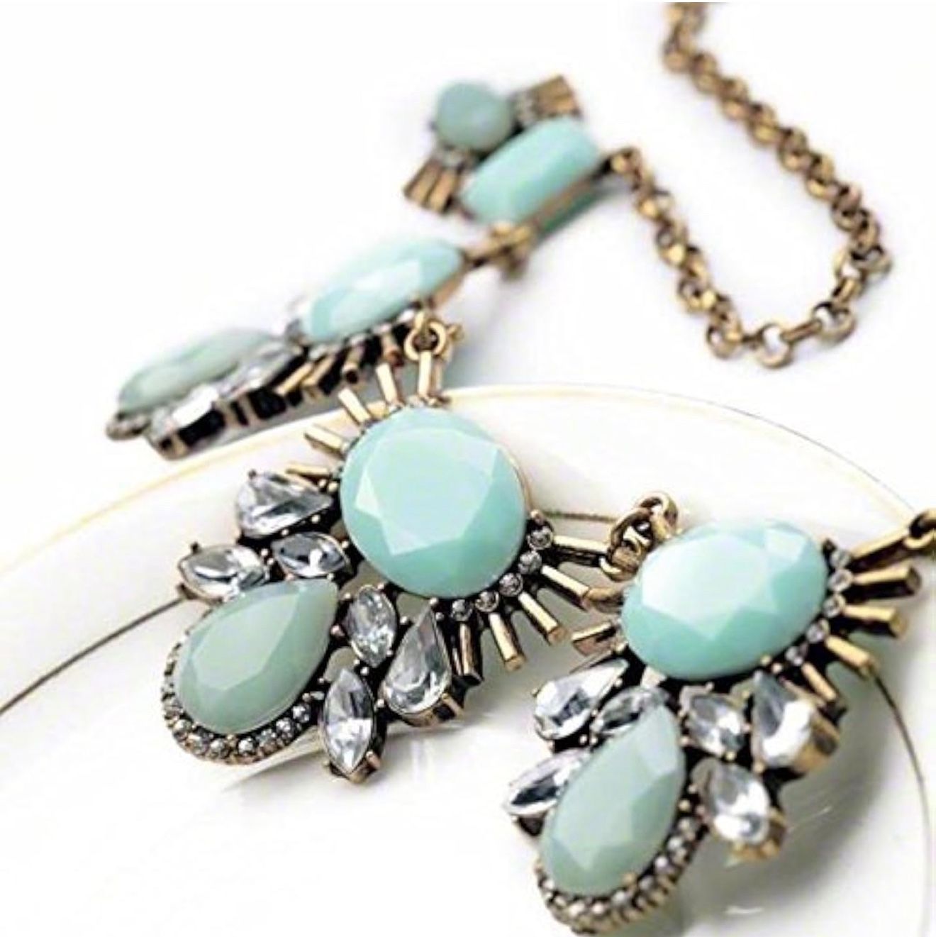 New LA JOLIE MUSE Choker Necklace And Earrings Jewelry Set , Gold-toned Mint Retro Style for Party, Gift for her