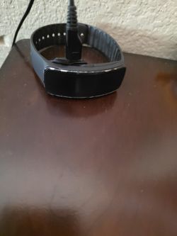 Samsung Gear Fit Fitness Tracker