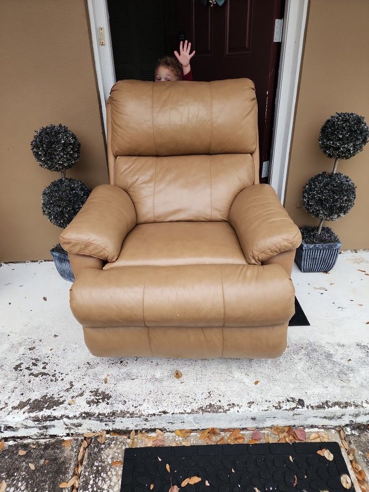 Free Recliner