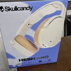 Skull Candy Headphones New Originally 146$ 