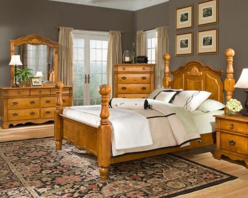 8 Piece  Queen Bedroom Set