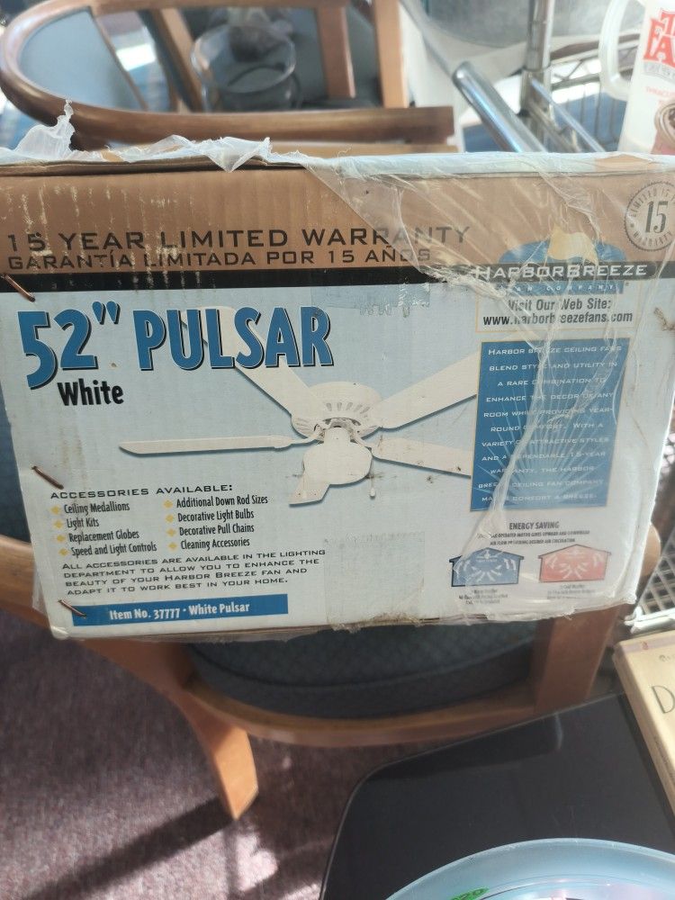 Pulsar 52 In Ceiling Fan White Brand New In Box 