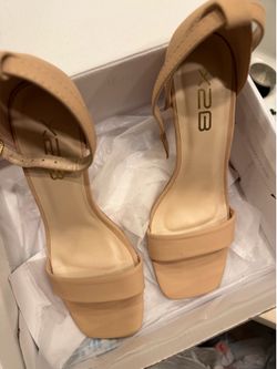 X2B Nude heels