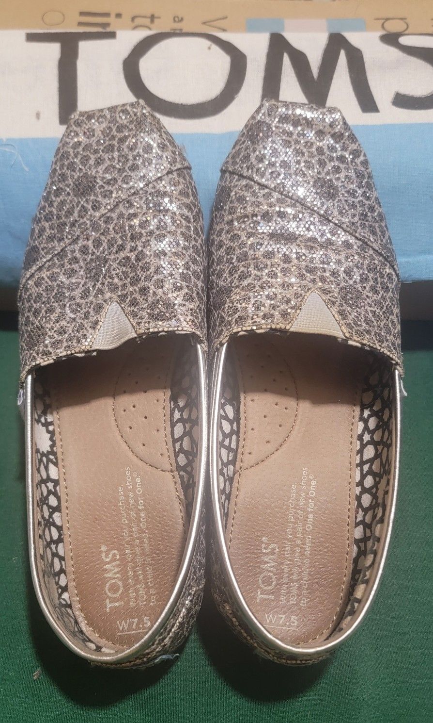 Toms Shoes