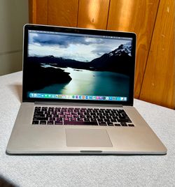 Apple MacBook Pro 15” Retina i7/16GB/500GB SSD $350