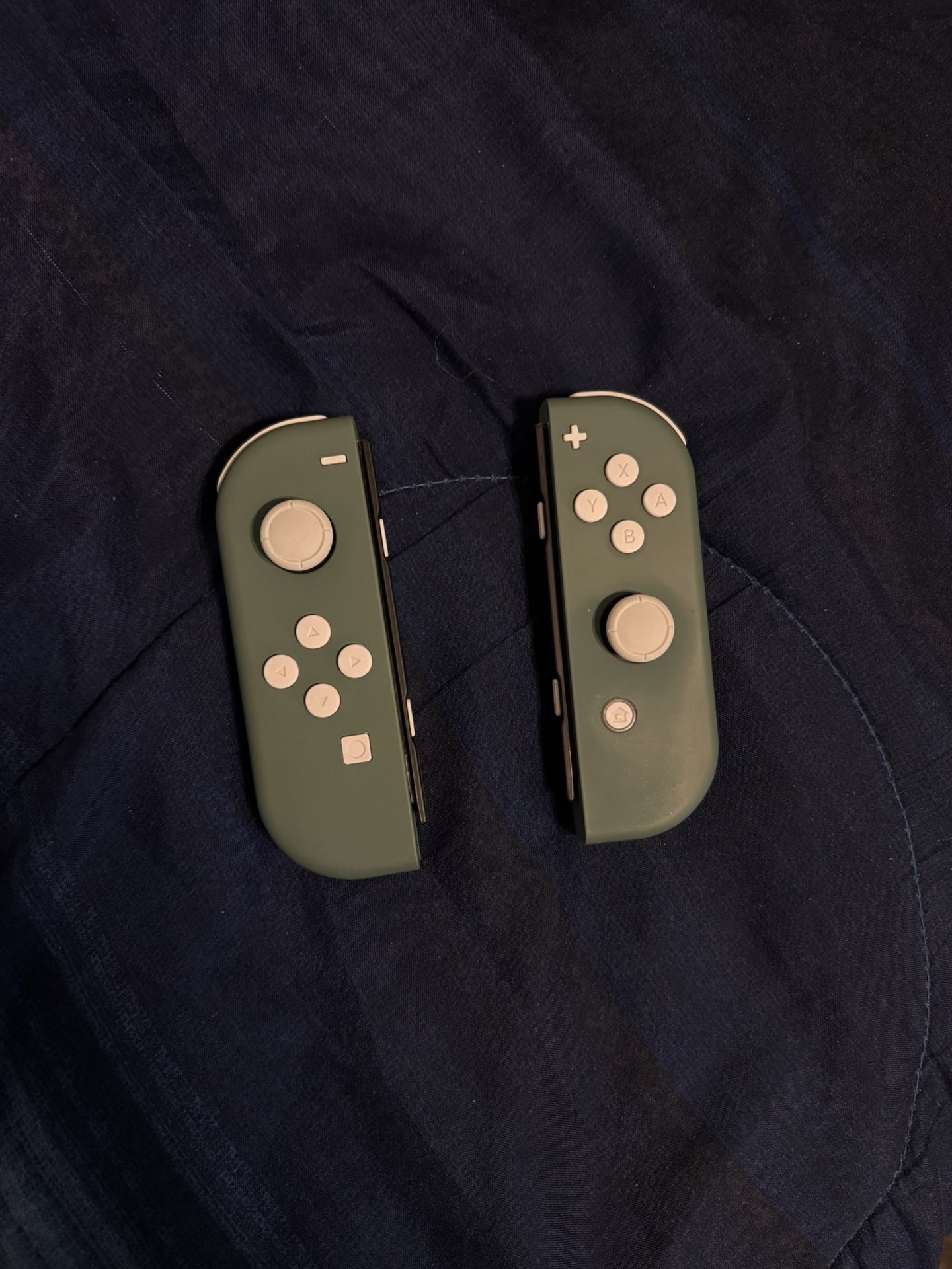 Custom Painted Forest Green Nintendo Switch Joycons